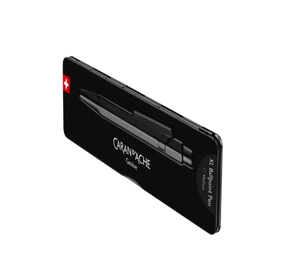 Długopis 849 Black Code XL z etui - Caran d'Ache - Black