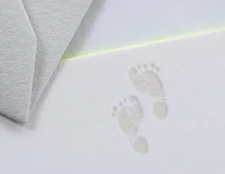 Kartka okolicznościowa A6 - Gmund - Icon Baby Footprint