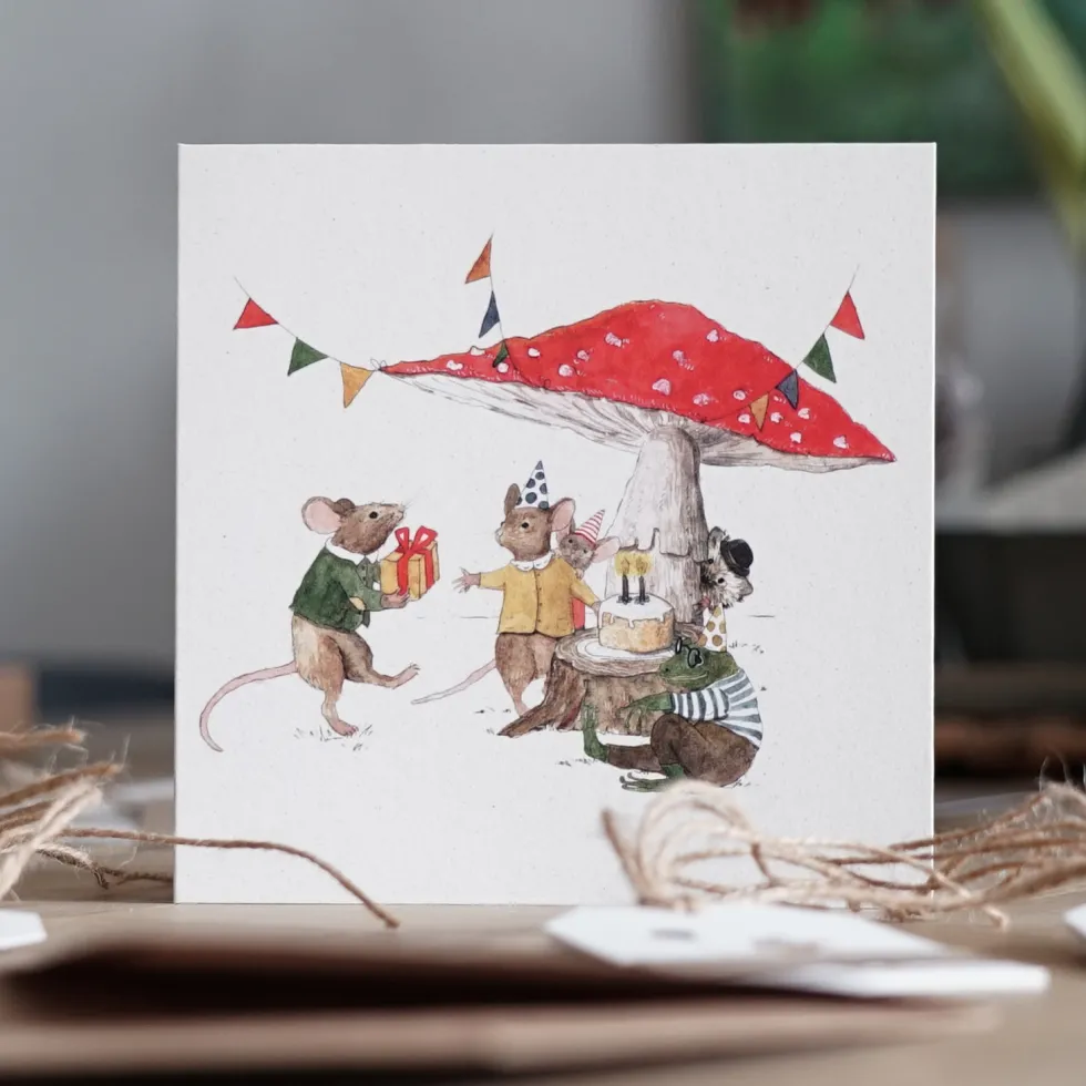 Kartka okolicznościowa - Hi Little - Pod muchomorem