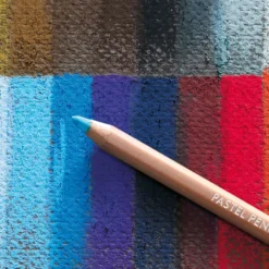 Pastela sucha w kredce Pastel Pencil - Caran d'Ache - 083, Ultramarine Pink