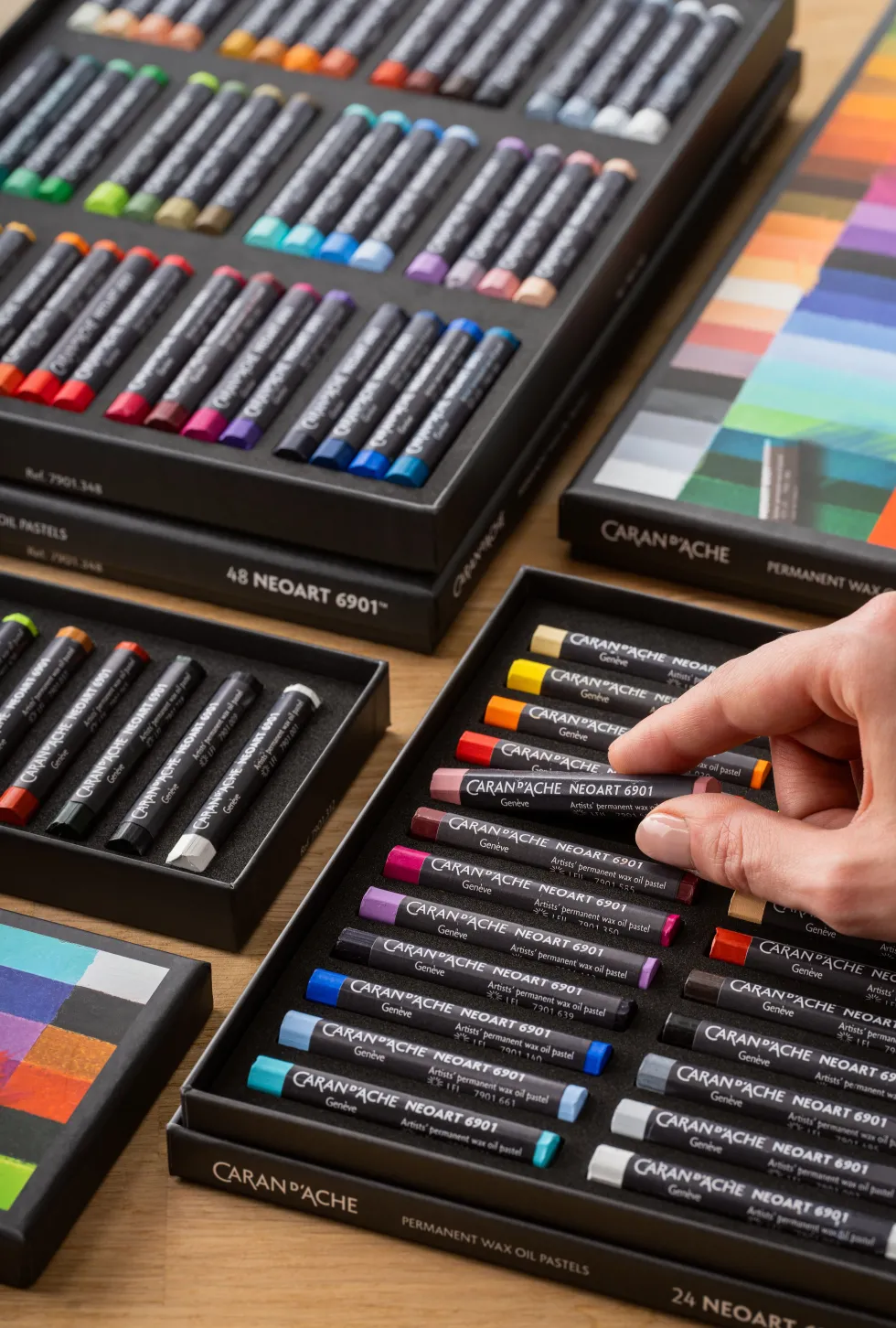 Pastel woskowo-olejny Neoart 6901 - Caran d'Ache - 242, Primerose