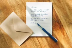 Pisak ZIG Cocoiro Letter Pen - Kuretake - Potter's Pink