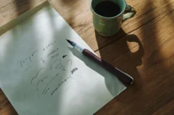 Pisak ZIG Cocoiro Letter Pen - Kuretake - White