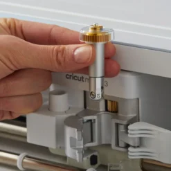 Ploter tnący - Cricut - model Cricut Maker 4